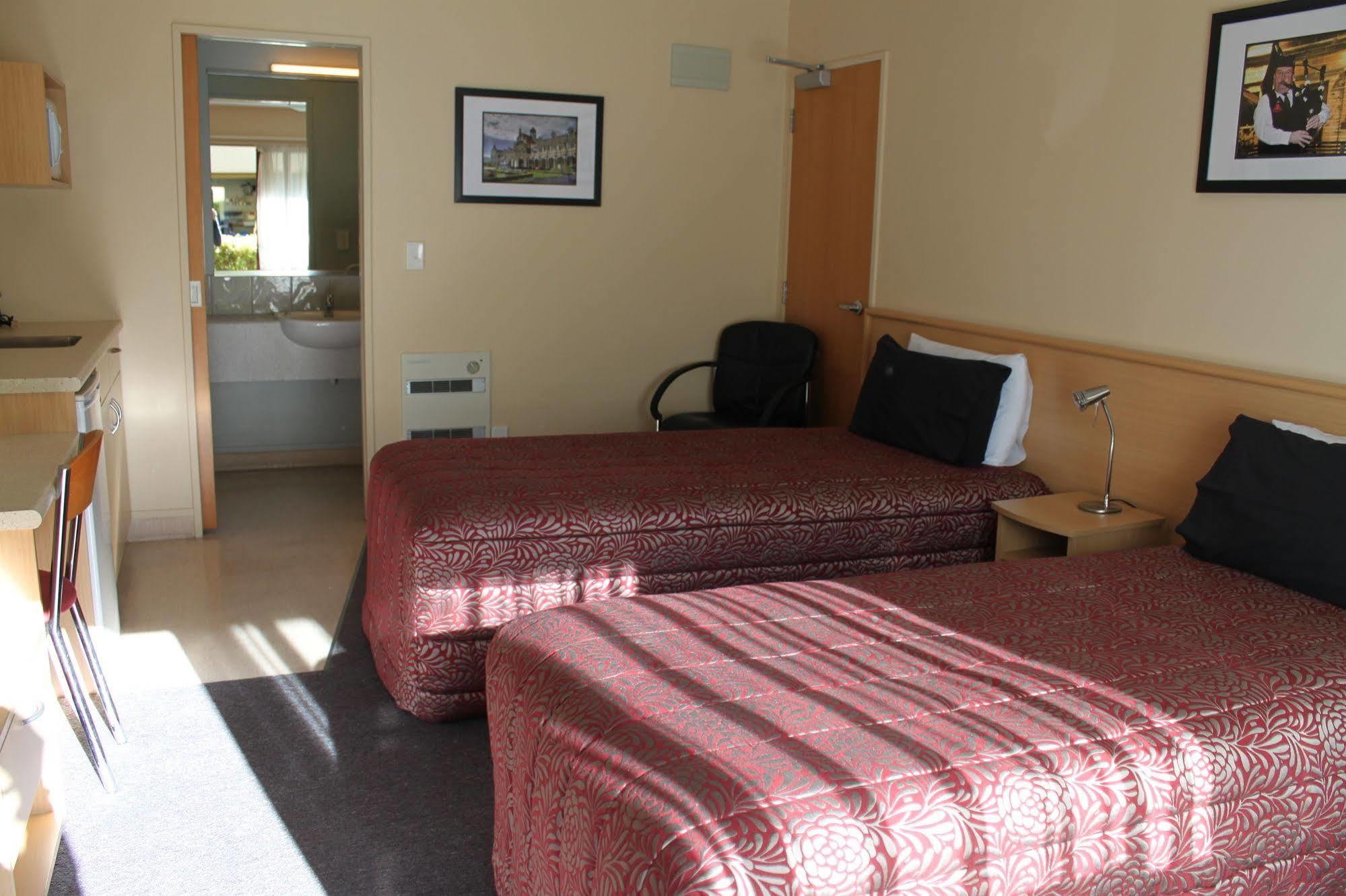 דנידין Alhambra Oaks Motor Lodge מראה חיצוני תמונה